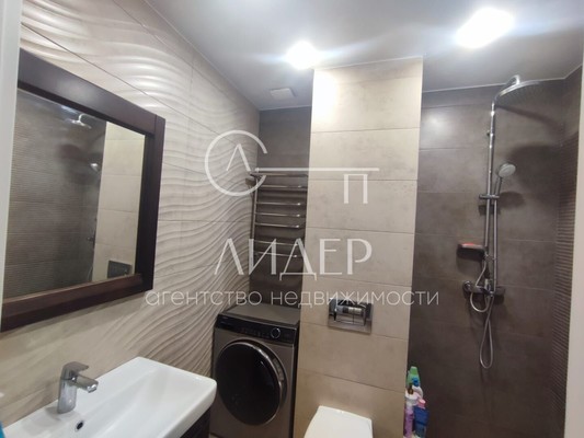 Продам двухкомнатную (2-комн.) квартиру, Виноградная ул, 116кА, Беранда с