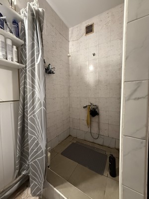 Продам двухкомнатную (2-комн.) квартиру, Лизы Чайкиной ул, 38, Симферополь г