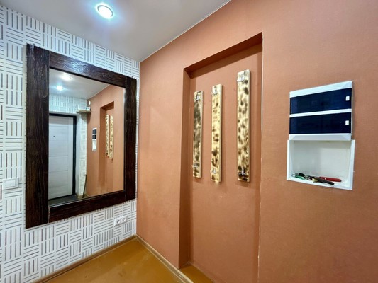 Продам двухкомнатную (2-комн.) квартиру, Культуры ул, 4, Полазна пгт