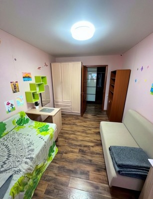 Продам трехкомнатную (3-комн.) квартиру, Карла Маркса ул, 35, Новороссийск г