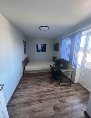 Продам трехкомнатную (3-комн.) квартиру, Карла Маркса ул, 35, Новороссийск г