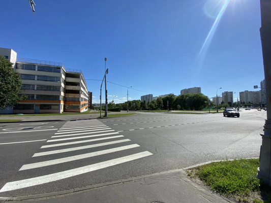 Продам двухкомнатную (2-комн.) квартиру, Адмирала Лазарева ул, 52, Москва г