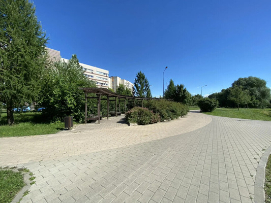 Продам двухкомнатную (2-комн.) квартиру, Адмирала Лазарева ул, 52, Москва г