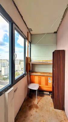 Продам однокомнатную (1-комн.) квартиру, Брусилова ул, 37к1, Москва г