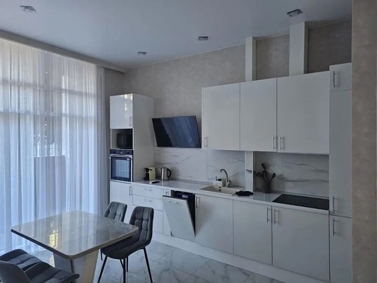 Продам трехкомнатную (3-комн.) квартиру, Волжская (Центральный р-н) ул, 34к4, Сочи г
