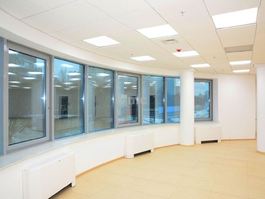 Продам коммерческое помещение 3 826 м2, Севастопольский пр-кт, 10к1, Москва г