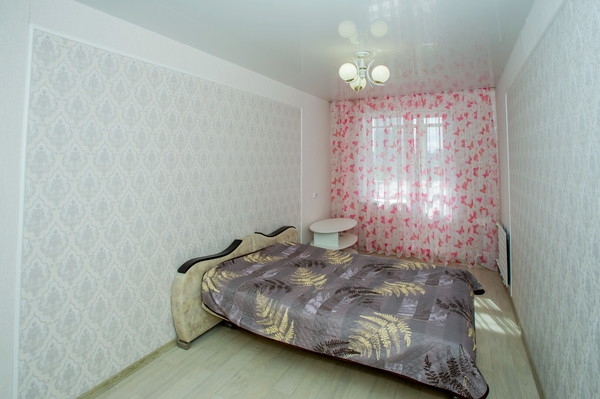 Продам трехкомнатную (3-комн.) квартиру, Парашютная ул, 7ка, Пермь г