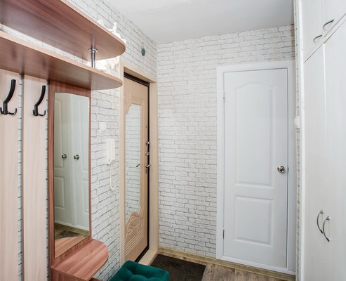 Продам трехкомнатную (3-комн.) квартиру, Парашютная ул, 7ка, Пермь г