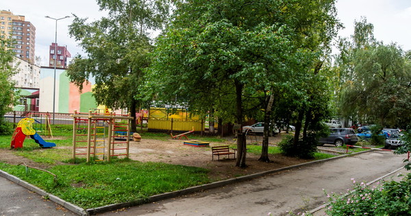Продам трехкомнатную (3-комн.) квартиру, Парашютная ул, 7ка, Пермь г