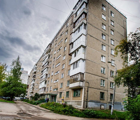 Продам трехкомнатную (3-комн.) квартиру, Парашютная ул, 7ка, Пермь г