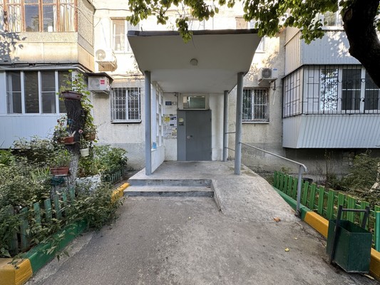 Продам однокомнатную (1-комн.) квартиру, Куникова ул, 58, Новороссийск г