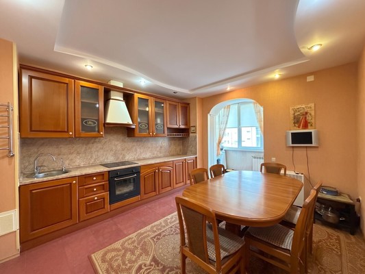 Продам трехкомнатную (3-комн.) квартиру, Тарчокова ул, 19, Нальчик г