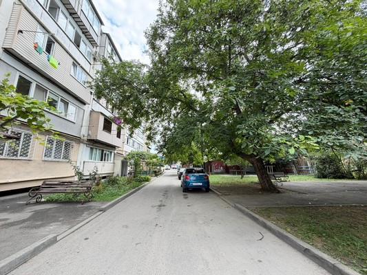 Продам двухкомнатную (2-комн.) квартиру, Т.Идарова ул, 39, Нальчик г