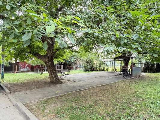 Продам двухкомнатную (2-комн.) квартиру, Т.Идарова ул, 39, Нальчик г