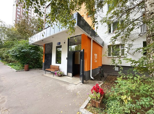 Продам двухкомнатную (2-комн.) квартиру, Никулинская ул, 23к3, Москва г