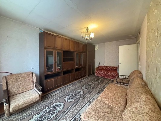 Продам однокомнатную (1-комн.) квартиру, Стройкова ул, 30, Рязань г