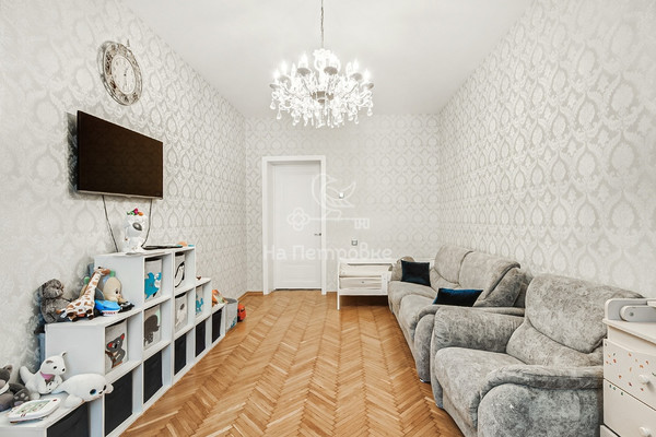 Продам трехкомнатную (3-комн.) квартиру, Энтузиастов ш, 52, Москва г