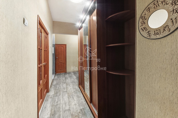 Продам трехкомнатную (3-комн.) квартиру, Энтузиастов ш, 52, Москва г