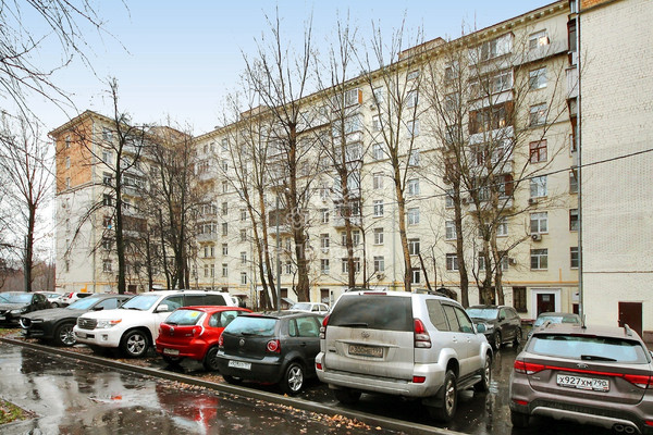 Продам трехкомнатную (3-комн.) квартиру, Энтузиастов ш, 52, Москва г