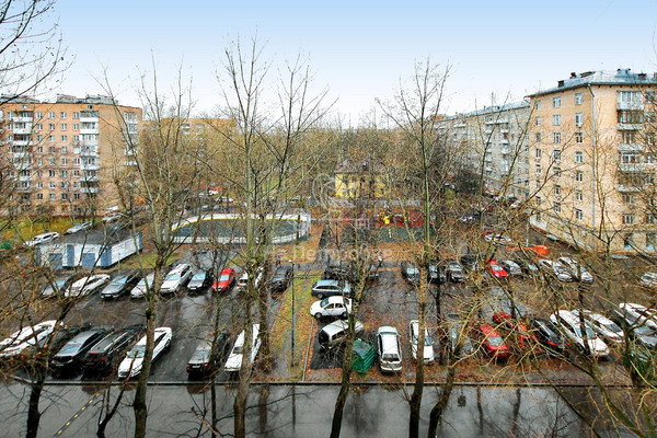 Продам трехкомнатную (3-комн.) квартиру, Энтузиастов ш, 52, Москва г