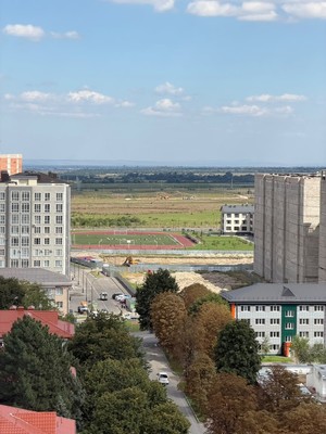 Продам трехкомнатную (3-комн.) квартиру, Калмыкова ул, 235, Нальчик г