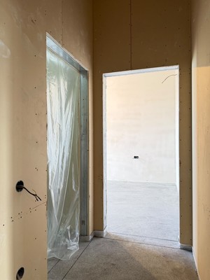 Продам трехкомнатную (3-комн.) квартиру, Калмыкова ул, 235, Нальчик г