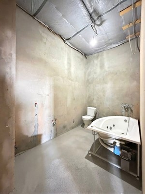 Продам трехкомнатную (3-комн.) квартиру, Калмыкова ул, 235, Нальчик г