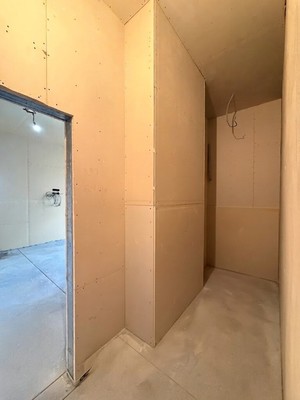 Продам трехкомнатную (3-комн.) квартиру, Калмыкова ул, 235, Нальчик г