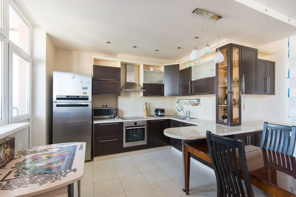 Продам трехкомнатную (3-комн.) квартиру, Максима Горького ул, 13к56, Ростов-на-Дону г