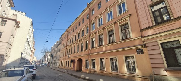 Продам трехкомнатную (3-комн.) квартиру, Дерптский пер, 10, Санкт-Петербург г