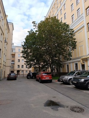 Продам трехкомнатную (3-комн.) квартиру, Дерптский пер, 10, Санкт-Петербург г