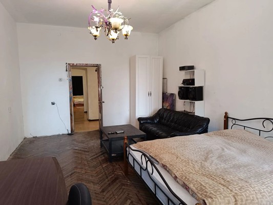 Продам трехкомнатную (3-комн.) квартиру, Дерптский пер, 10, Санкт-Петербург г