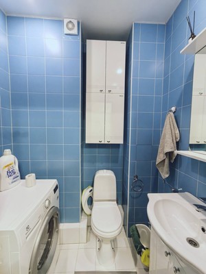 Продам двухкомнатную (2-комн.) квартиру, Оптиков ул, 34к1, Санкт-Петербург г