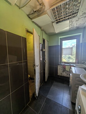 Продам комнату в 12-комн. квартире, Композиторов ул, 24к3, Санкт-Петербург г