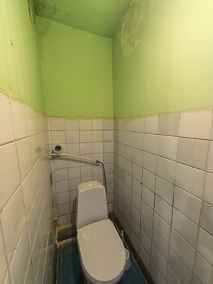 Продам комнату в 12-комн. квартире, Композиторов ул, 24к3, Санкт-Петербург г