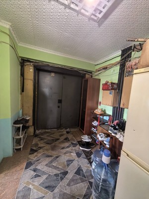 Продам комнату в 12-комн. квартире, Композиторов ул, 24к3, Санкт-Петербург г