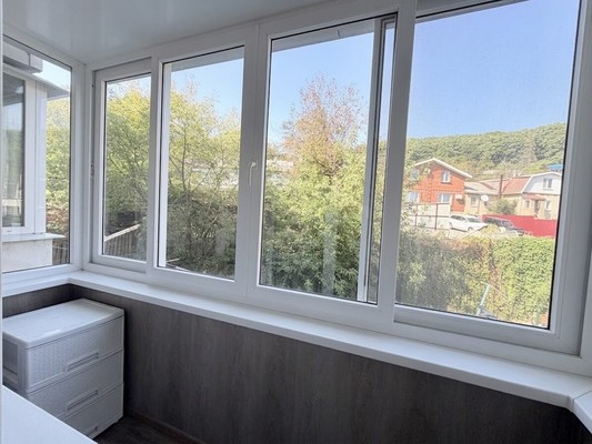 Продам трехкомнатную (3-комн.) квартиру, Чернышевского ул, 16, Находка г