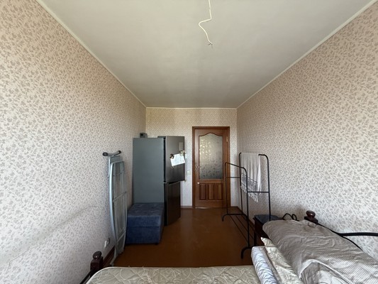 Продам трехкомнатную (3-комн.) квартиру, Осоавиахима пер, 3В, Брянск г