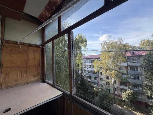 Продам трехкомнатную (3-комн.) квартиру, Осоавиахима пер, 3В, Брянск г