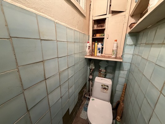 Продам трехкомнатную (3-комн.) квартиру, Осоавиахима пер, 3В, Брянск г