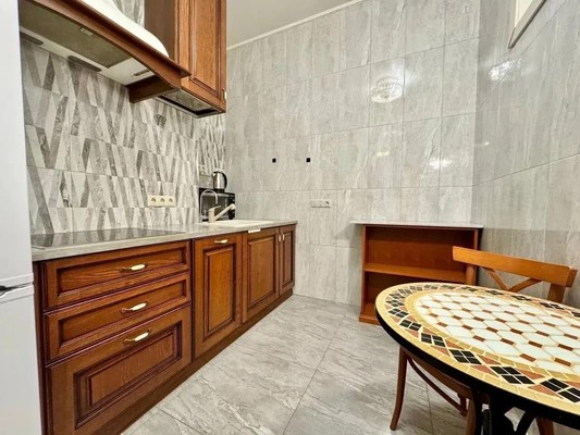 Продам двухкомнатную (2-комн.) квартиру, Ленинградский пр-кт, 36, Москва г