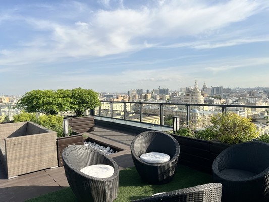 Продам трехкомнатную (3-комн.) квартиру, Большая Садовая ул, 5к1, Москва г