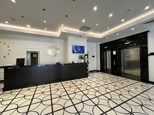 Продам трехкомнатную (3-комн.) квартиру, Большая Садовая ул, 5к1, Москва г