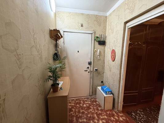 Продам однокомнатную (1-комн.) квартиру, Лермонтова ул, 35, Симферополь г