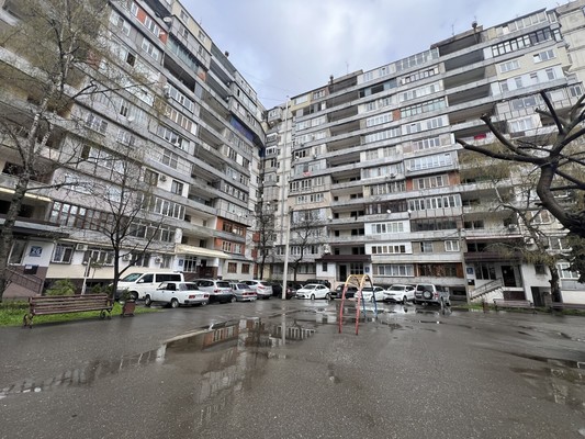 Продам двухкомнатную (2-комн.) квартиру, Шогенцукова пр-кт, 94, Нальчик г