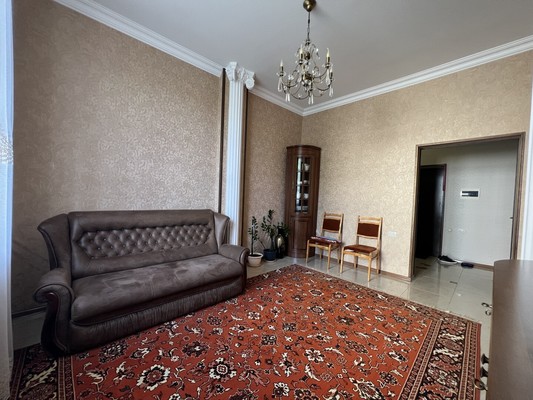 Продам двухкомнатную (2-комн.) квартиру, Эльбрусская ул, 19, Нальчик г