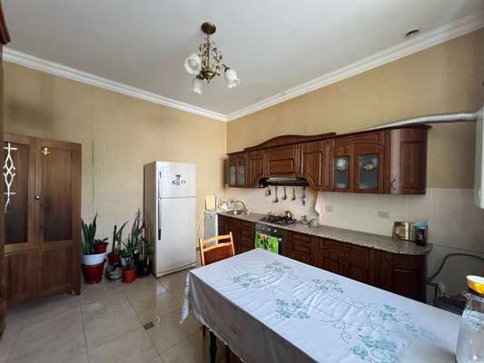 Продам двухкомнатную (2-комн.) квартиру, Эльбрусская ул, 19, Нальчик г