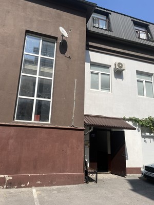 Продам двухкомнатную (2-комн.) квартиру, Эльбрусская ул, 19, Нальчик г
