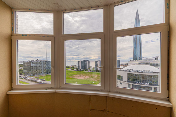 Продам трехкомнатную (3-комн.) квартиру, Савушкина ул, 140, Санкт-Петербург г