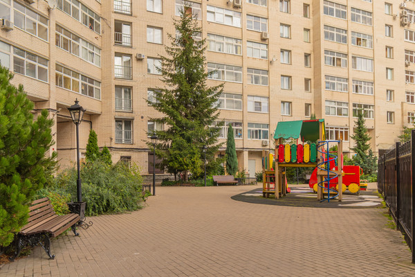 Продам трехкомнатную (3-комн.) квартиру, Савушкина ул, 140, Санкт-Петербург г